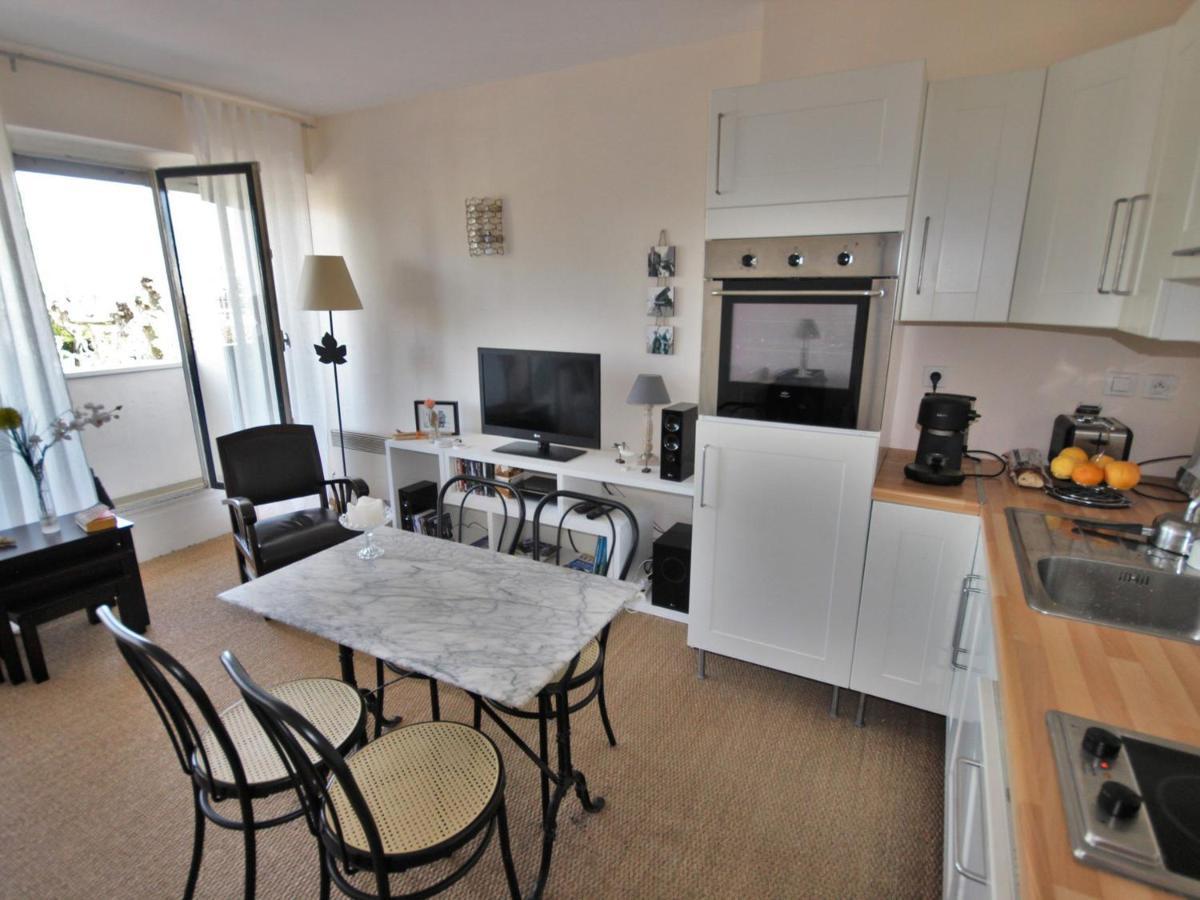 Studio Centre-Ville Royan : Plages Et Commerces A Pied, Balcon, Parking Gratuit - Fr-1-550-7 Exterior photo